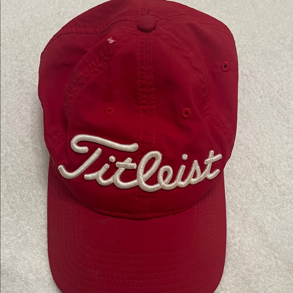 Titleist Pro V1 FJ Golf Performance Adjustable Strapback Embroidered Golf Cap - Picture 8 of 8